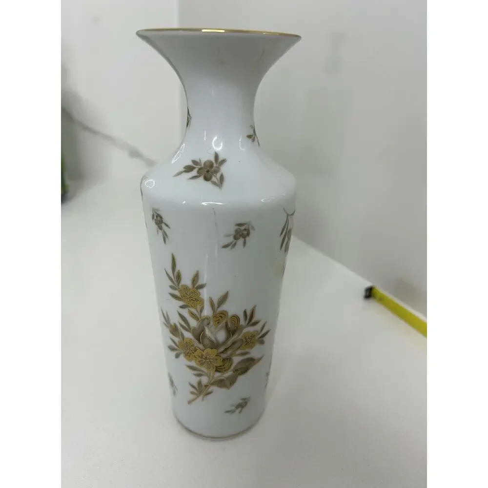 Jaeger & Co. Porcelain Gold & Gray Flower Vase 8